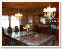 Kashmir Houseboat Tour Packages